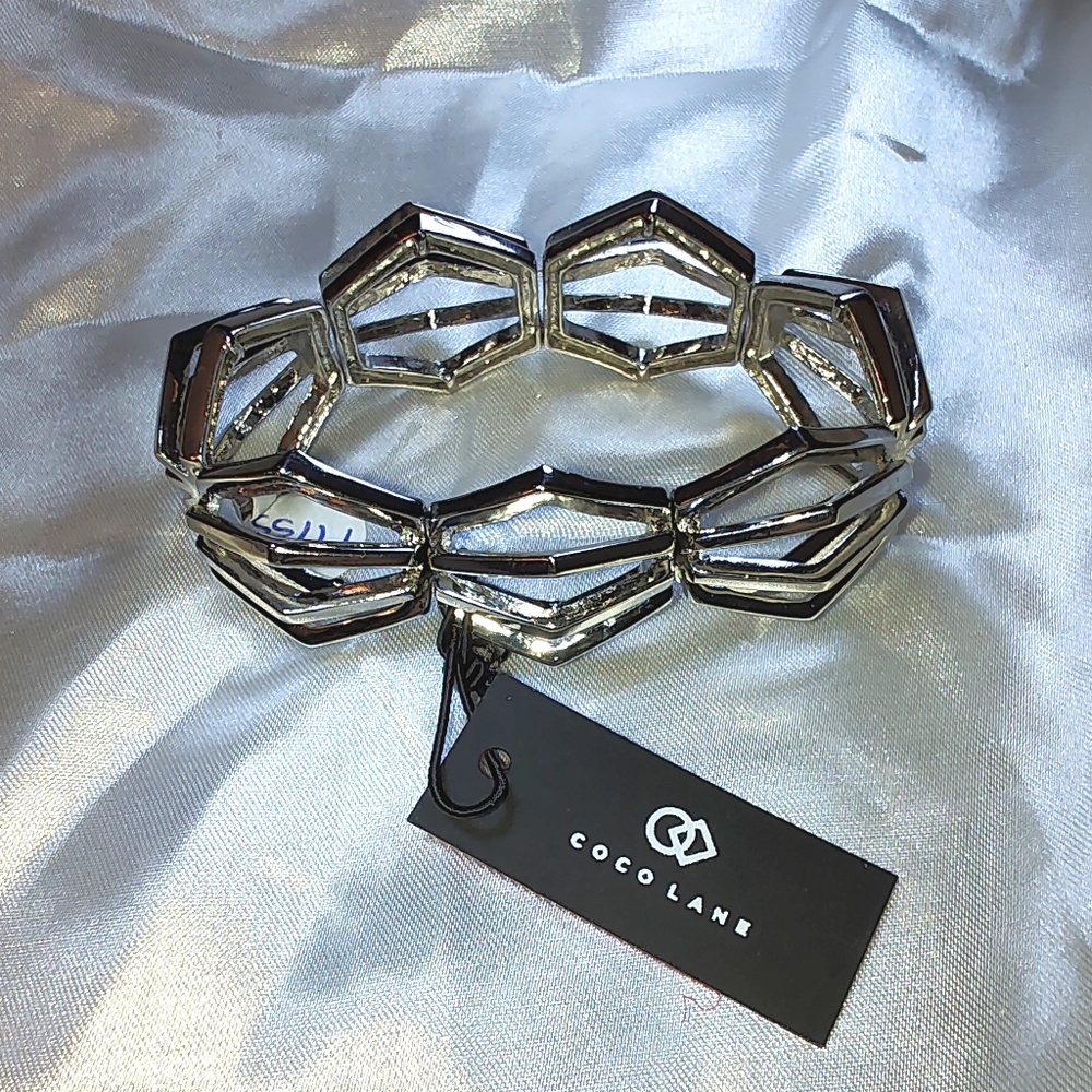 Two Beautiful Stretch Bracelets One Is New With Tag Coco Lane - Picture 5 of 5